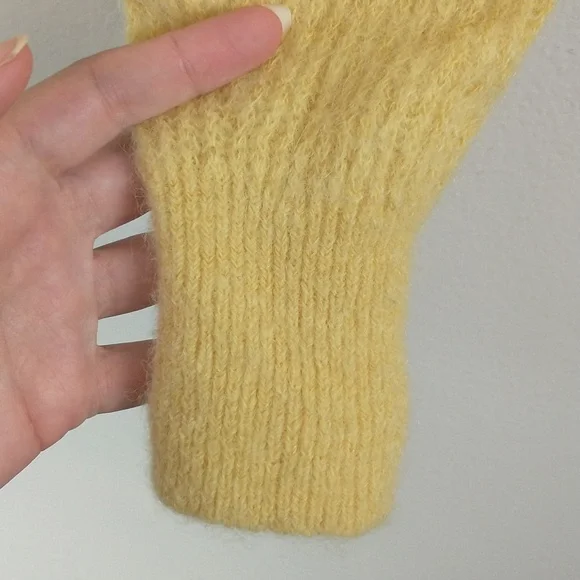 Everlane Alpaca Cropped Crewneck Sweater Womens XL Yellow Knit Semi Sheer Wool - Picture 5 of 8